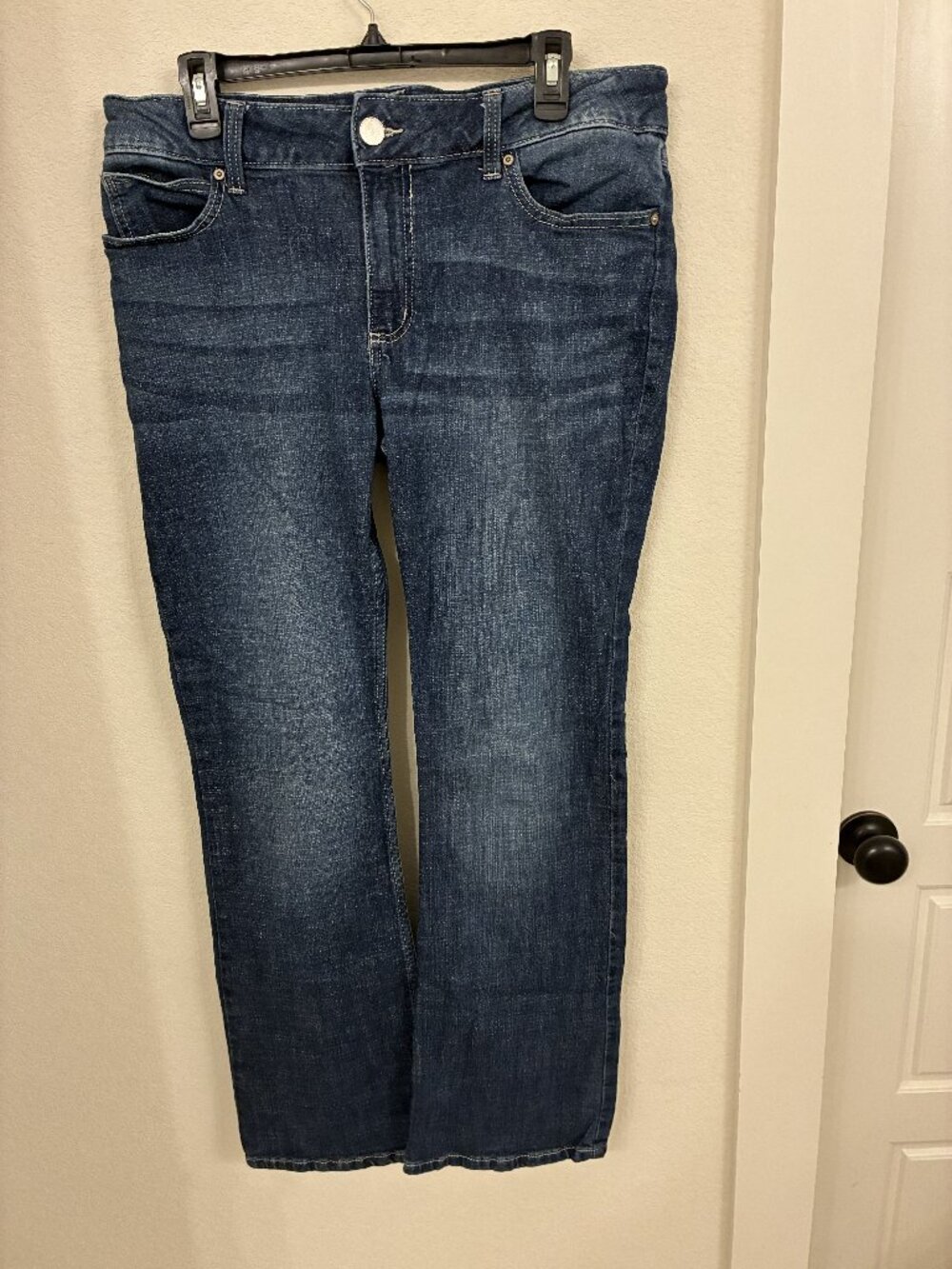 Wrangler Women’s Bootcut Jeans – Size 15×32 – Mid‑Rise – White Stitching (EUC)